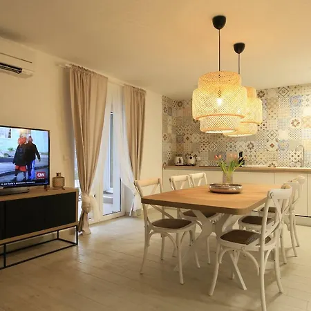 Niviga 马卡尔斯卡